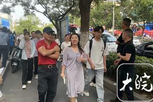 东契奇：要防住KD和布克那样的球员很难 但我们今天的防守很好